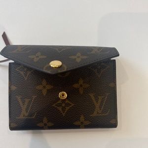 Brand New Unused Louis Vuitton Monogram Victorian Wallet-M62472